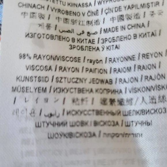 Guess Shirt Dress with gold detailing size small - Picture 14 of 14